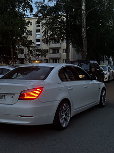 Auto (6 valokuva sivusta 11)