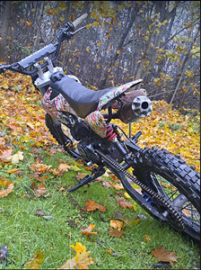 125cc мотоцикл (1 фото из 5)