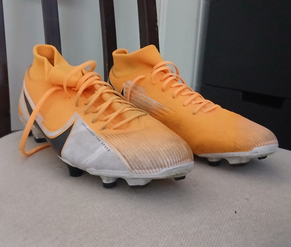 Nike Mercurial jalgpallisaapad