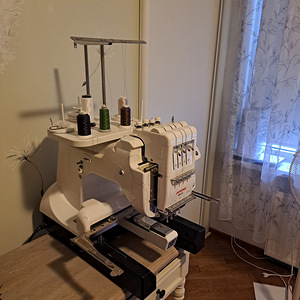 Janome mb4s (2 фото из 5)