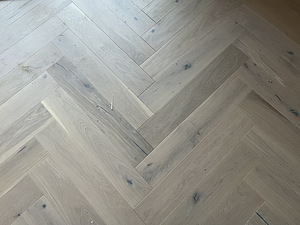 Parkett 120m2 (kalasaba) (1 foto / 4)