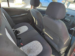 Skoda Fabia (4 foto / 7)