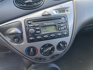 Ford Focus 1,8D 66kw Varuosadeks 2001a (4 foto / 9)