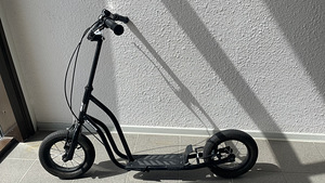 Скутер Stiga Air Scooter 12" (3 фото из 4)