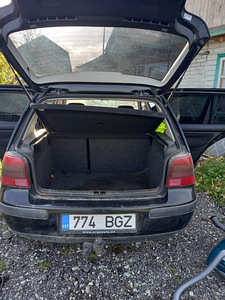 Volkswagen Golf luukpära (2 foto / 6)