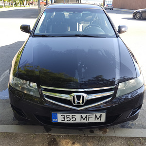Honda Accord (1 foto / 6)