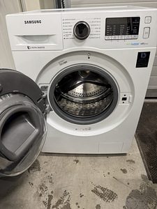 Стиральная машина Samsung Ecobubble 8кг (узкая) (2 фото из 7)