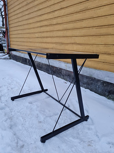 Kirjutuslaud metall- klaas (4 foto / 6)