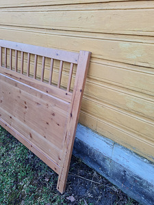 Täispuidust voodipeats 120cm voodile (2 foto / 2)