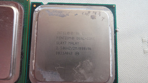 E5200 и 630 (2 фото из 2)