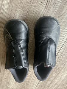 Бутсы Nike (3 фото из 5)