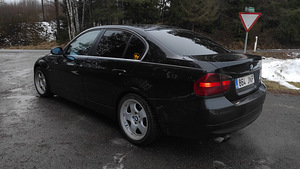 BMW E90 325I 190KW (3 foto / 7)