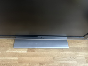 Телевизор LG 55” (3 фото из 5)