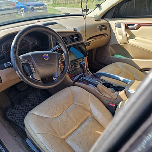 Volvo xc 70 2006г (2 фото из 7)