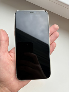 iPhone 11; 128gb (3 foto / 6)