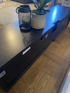 Uueväärne Tumepruun puiduspooniga TV alus (5 foto / 5)