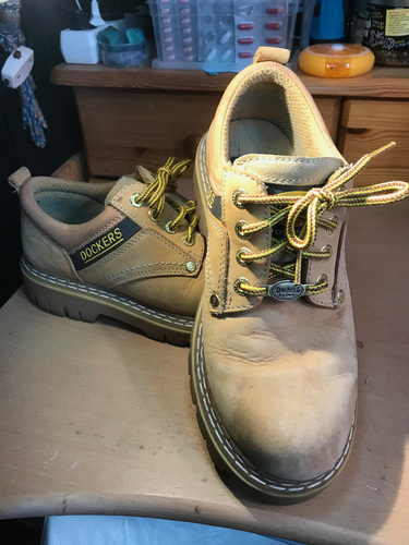 Saapad "DOCKERS"