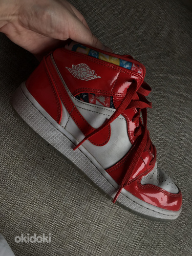 Кроссовки Nike Air Jordan 1 Red/White-Pollen "Barcelona" 9,5 (40) (фото #4)