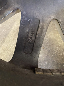 Колеса Audi 17" (4 фото из 6)