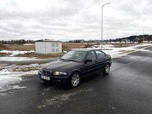 BMW e46 323i (1 foto / 8)
