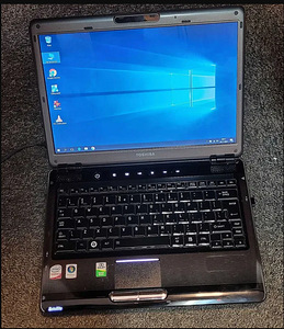 Toshiba Satellite (1 foto / 1)
