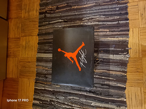 Air Jordan 4 Retro Michigan Retail High End God Version (1 foto / 6)