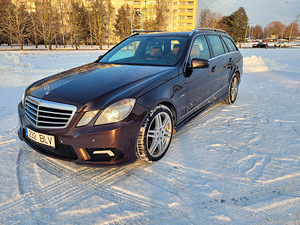 Mercedes benz e350 CDI 4Matic (3 foto / 12)