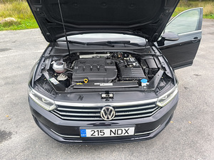 Volkswagen Passat 2.0 TDI 110 kW (12 foto / 15)