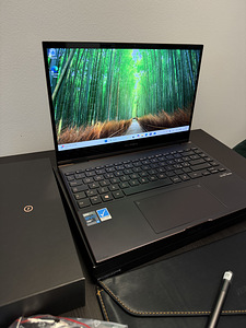 ASUS ZenBook Flip S | i7/16GB/1TB/4K OLED | Идеал! (1 фото из 6)