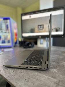 Äriklassi sülearvuti Dell Precision Intel® i7 (4 foto / 7)