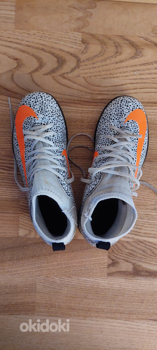 Jalgpalli jalanõud Nike 35.5