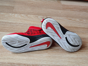 Nike korvpalli tossud, s.30 (3 foto / 4)