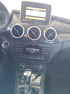 Mercedes benz b180 (2 foto / 8)
