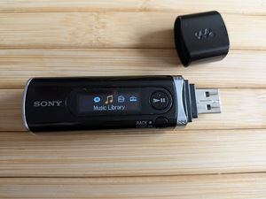 MP3 ПЛЕЕР SONY WALKMAN NWD-B103F