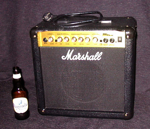 Гитарный усилитель Marshall MG15 CDR (4 фото из 5)