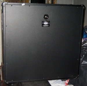 Гитарный кабинет "Blackstar ID:412A", 4x12" Celestion, 320Вт (6 фото из 8)
