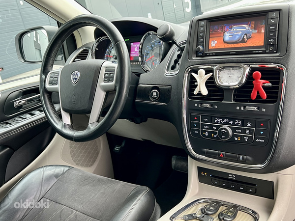 Lancia Grand Voyager MY2016 PLATINUM STOW&GO 2.8CRD (фото #9)