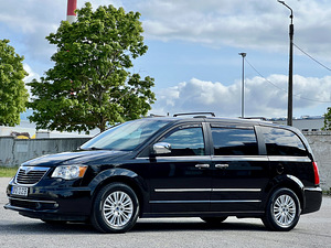 LANCIA GRAND VOYAGER PLATINUM FACELIFT MY2013 JARELMAKS (4 foto / 15)