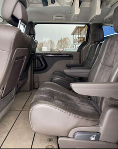 Lancia Voyager GRAND PLATINUM FACELIFT MY 2014 (12 foto / 15)