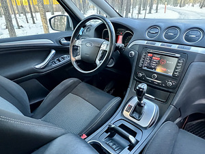 FORD S-MAX 2.0TDCI ATM PANORAMA FACELIFT MY2015 7 KOHTA (12 foto / 15)