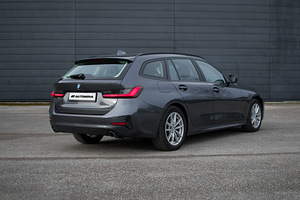 BMW 318 Sportline (3 foto / 15)