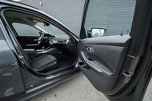 BMW 318 Sportline (13 foto / 15)