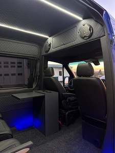 Mercedes-Benz Sprinter LONG SPORT CAR dabl cabina 2.1 105kW (13 foto / 15)