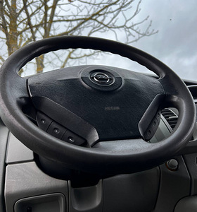 Opel Vivaro 2.0 66kW (11 foto / 14)