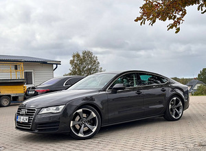 Audi A7 Sportback BOSE 3.0 180kW (4 foto / 15)