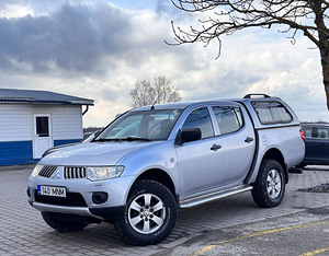 Mitsubishi L200 2.5 100kW (3 foto / 15)