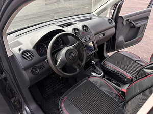 Volkswagen Caddy Maxi 1.6 75kW (8 foto / 15)