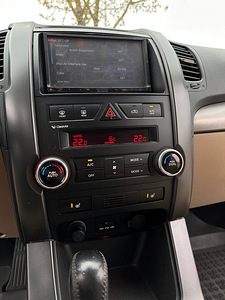 Kia Sorento FUL 2.2 145kW (12 foto / 15)