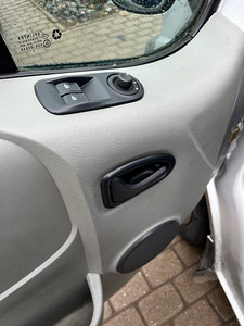 Renault Trafic Long 1.9 74kW (8 foto / 15)
