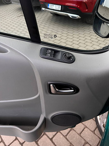 Renault Trafic Passenger LONG 2.0 84kW (10 foto / 15)